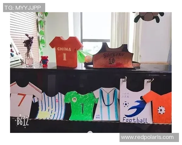 如何轻松制作个性化足球明星卡片的详细指南与创意技巧 如何轻松制作个性化足球明星卡片的详细指南与创意技巧